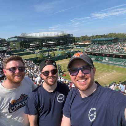 Wimbledon day out with some of the team last week! 🎾 🍓

Watched some great tennis in the sun and w